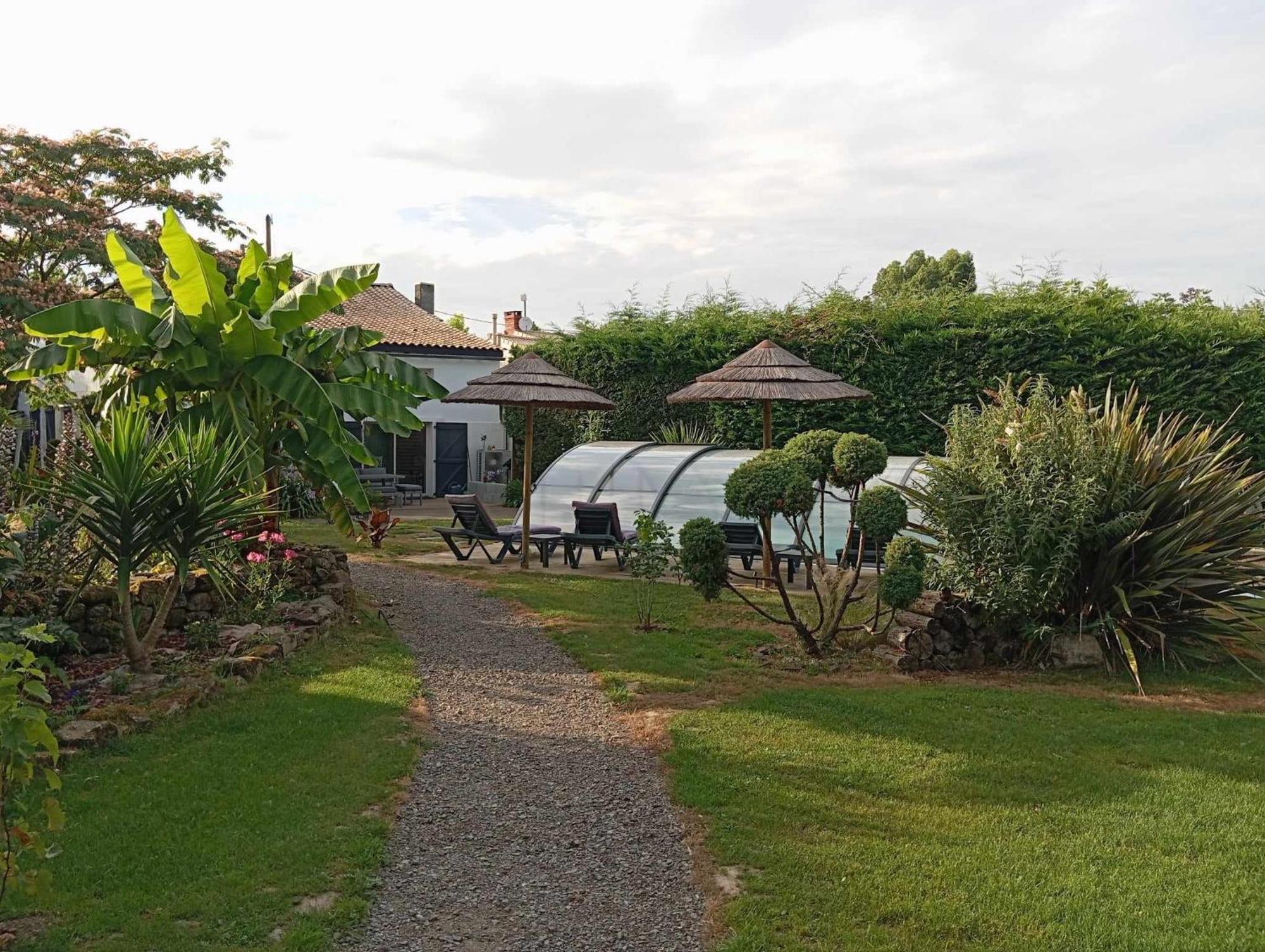 Mas Des Vignes Piscine Chauffee Bed & Breakfast Le Champ-Saint-Pere Eksteriør bilde